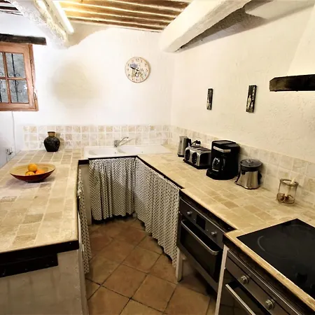 Traditional Provencal Stone House Nyaraló